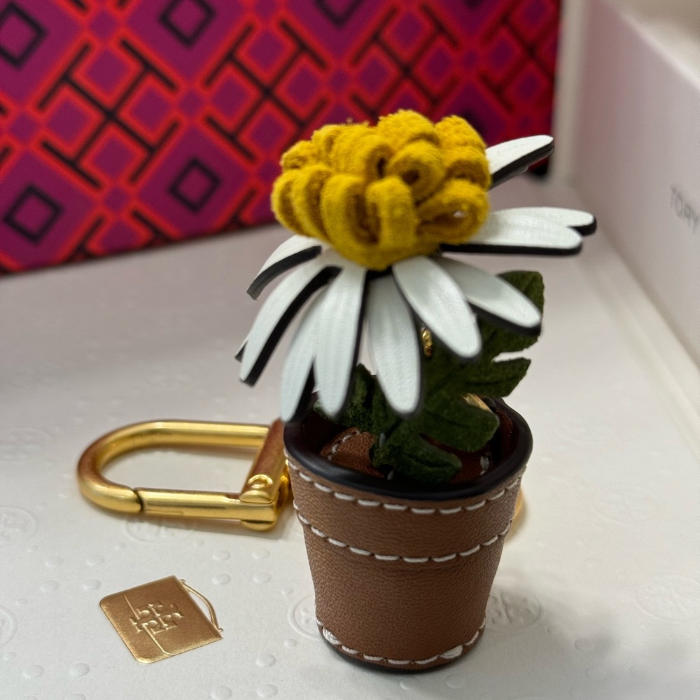 Tory Burch Flower Charm